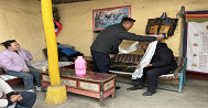 節(jié)前送溫暖 關(guān)愛暖人心